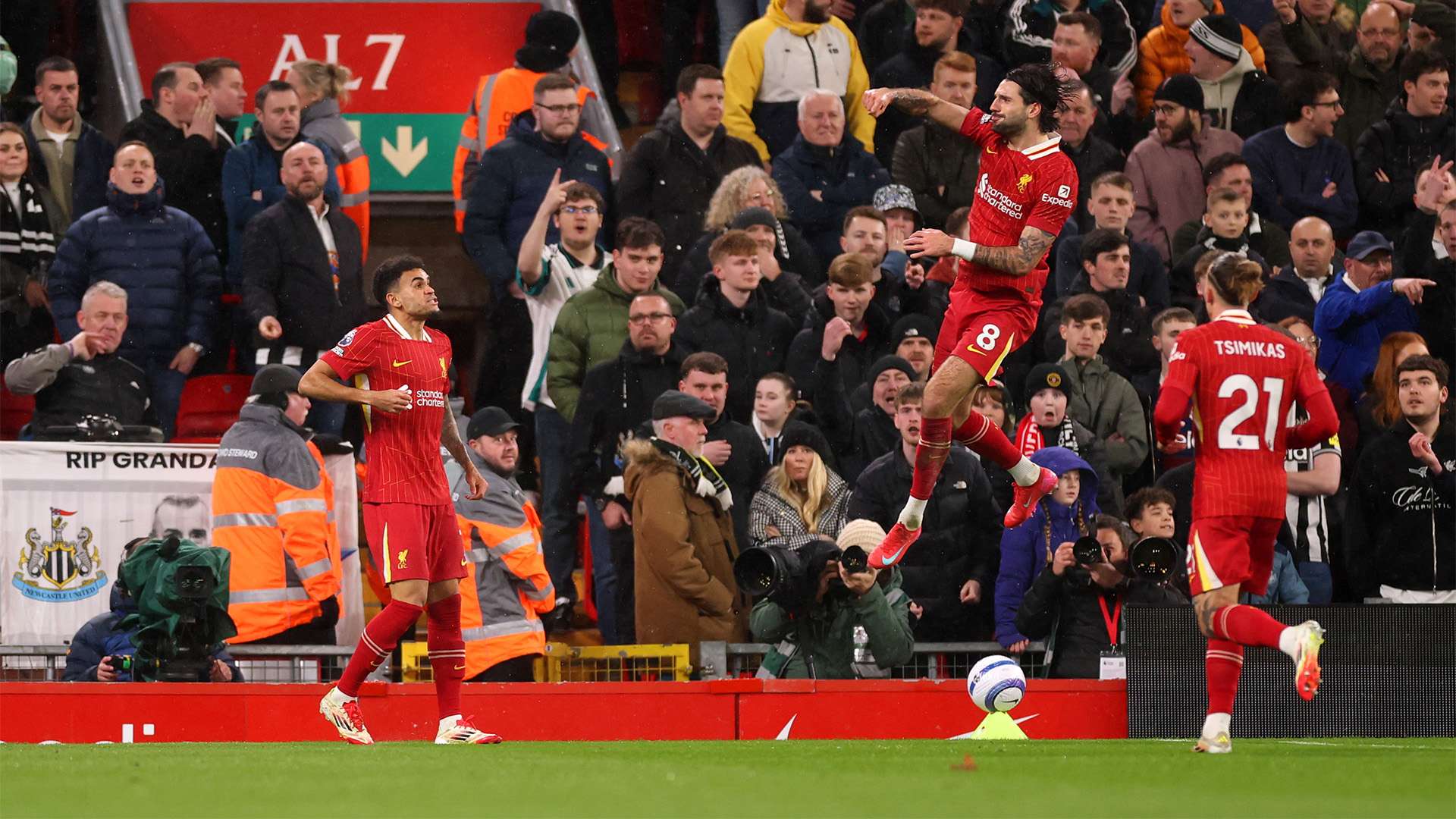 逐渐转向于 逐渐转向于